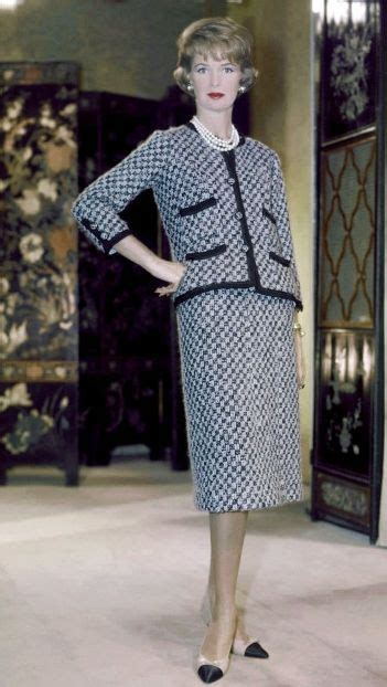 the chanel suit 1950
